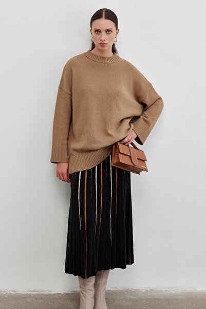 KB STUDIO Mint Colored Accordion Form Knitwear Skirt