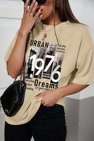 MODAGEN Γυναικείο μπλουζάκι μπεζ 1976 Dreams printed
