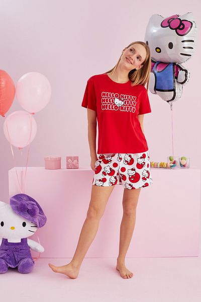 Siyah İnci Hello Kitty Licensed 100% Cotton Red Multicolor Crew Neck Shorts Pajamas Set
