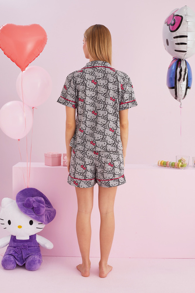 Siyah İnci Hello Kitty Licensed 100% Cotton Gray Multicolor Buttoned Ribbed Shorts Pajamas Set