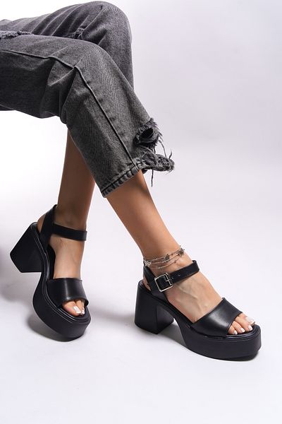 Riccon Sandale cu toc Thirevne pentru femei 0012502 Nisip Negru