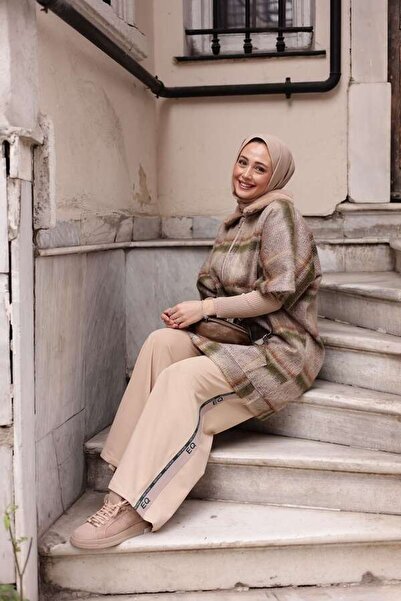 ESRA KEKÜLLÜOĞLU Kadın Yeni Panço 2 li Takım Ekoseli Haki Kahve-Bej