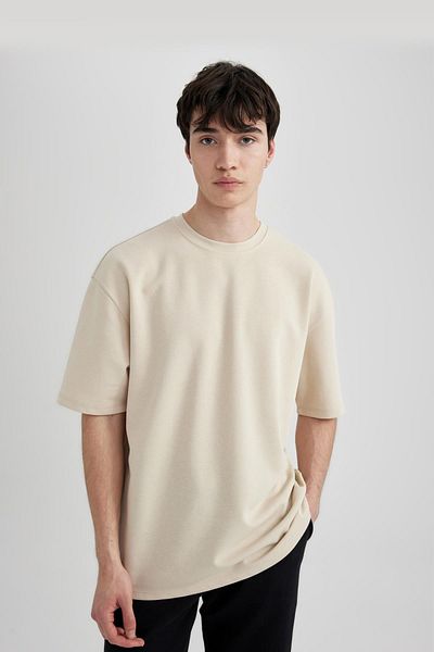 DeFacto Oversize Wide Fit Crew Neck Krátký rukáv Základní hladké tričko z těžké tkaniny X3926Az24Sp
