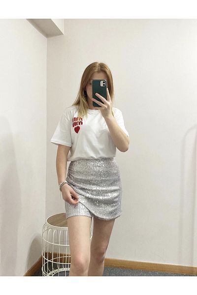 Pulli Collection تنورة قصيرة مطرزة بغطاء أمامي باللون الأسود