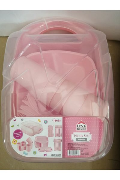 Leva House Pink 32 Piece Picnic Set