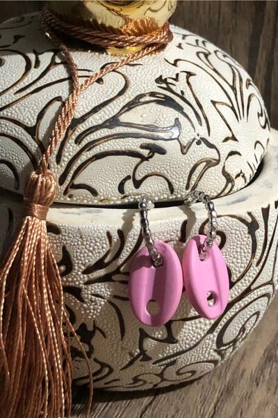 Leerybee ماتي اللون الوردي أقراط بحار عقدة مضادة للحساسية