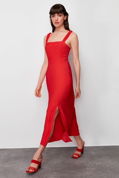 Trendyol Collection Κόκκινη ίσια κομμένη γραβάτα με λεπτομέρεια Midi υφαντό φόρεμα TWOSS24EL00627