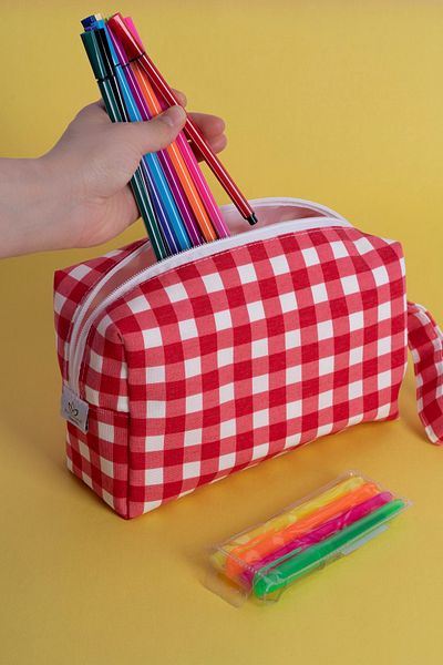 ALTINPAMUK Makeup Bag Gingham red Multi-Purpose large size