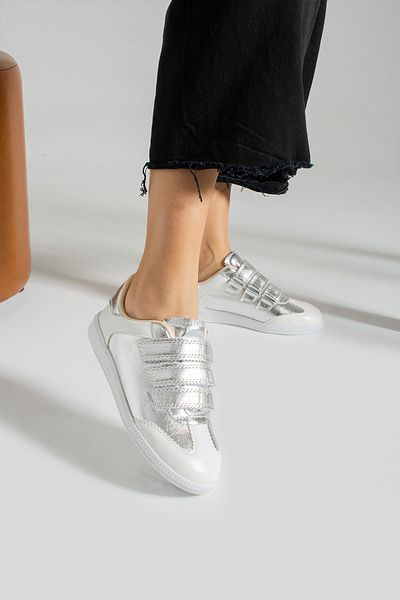 İnan Ayakkabı Adidași și pantofi sport pentru femei, alb/argintiu (3,5 cm)