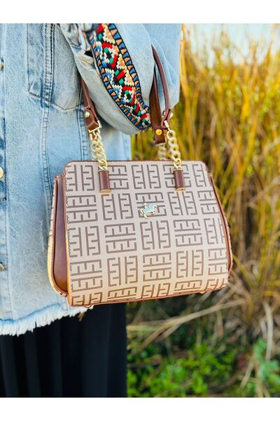 Çanta Trend GEANTĂ DE FEMEI MIAIMI POLO CU DETALII DE LANT