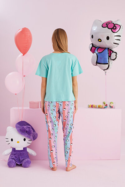 Siyah İnci Hello Kitty Lisanslı %100 Pamuk Yeşil Çok Renkli Bisklet Yaka Pijama Takım