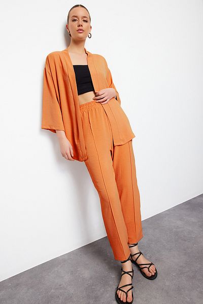 Trendyol Collection Narancssárga kimonó és nadrág szett - TWOSS24AU00037