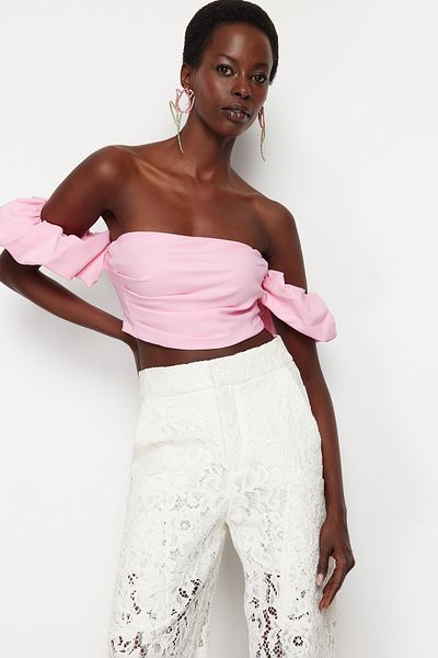 Trendyol Collection TPRSS24BS00020 Modell Rosa Crop Woven Bustier