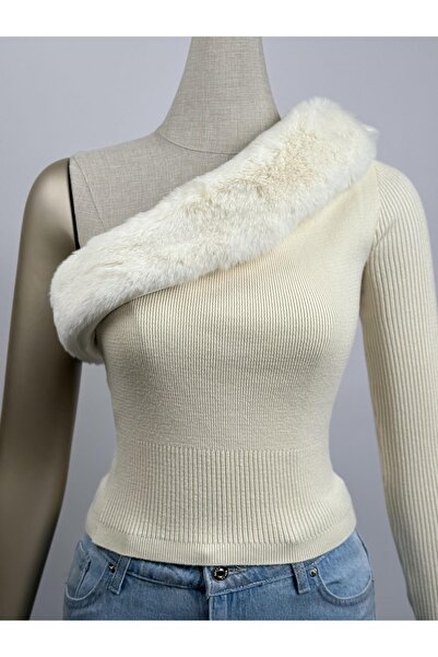 FEMİAS Functional Fur Collar Single Sleeve Sweater Ecru