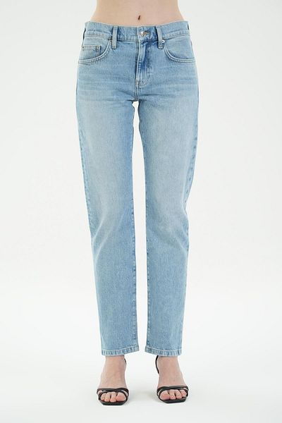 CROSS JEANS Light Blue Patty Zippered Ariana Mom Jean - C 4525-174