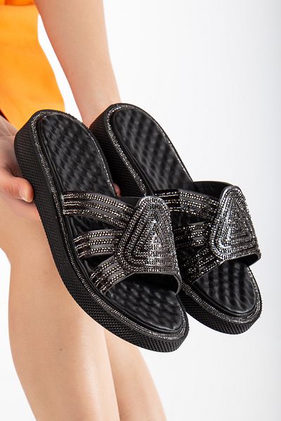Mc vay Shoes Μαύρες γυναικείες παντόφλες Trex Row Platinum Stone με λεπτομέρειες