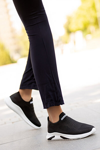 BOUIS Women's Black and White Knitwear Comfortable Sports Walking Shoes Extra Light Non-Slip Sole Stylish Sneakers