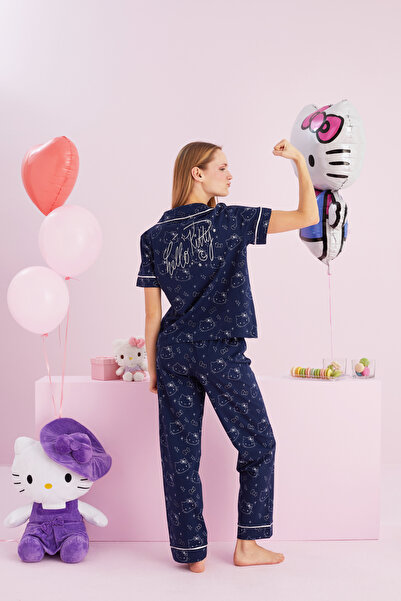 Siyah İnci Hello Kitty Licensed 100% Cotton Navy Blue Multicolor Buttoned Piped Pajama Set