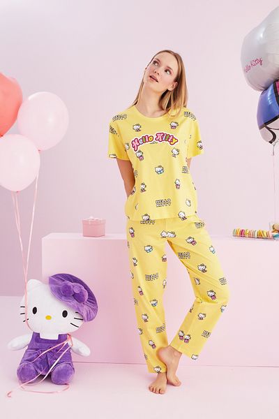 Siyah İnci Set de pijamale cu licență Hello Kitty, 100% bumbac, galben multicolor, cu gât turnu