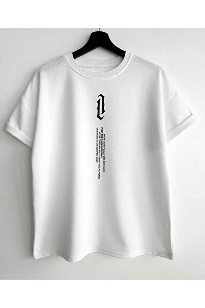 oneagılyazı تي شيرت كبير الحجم مطبوع عليه نص عمودي