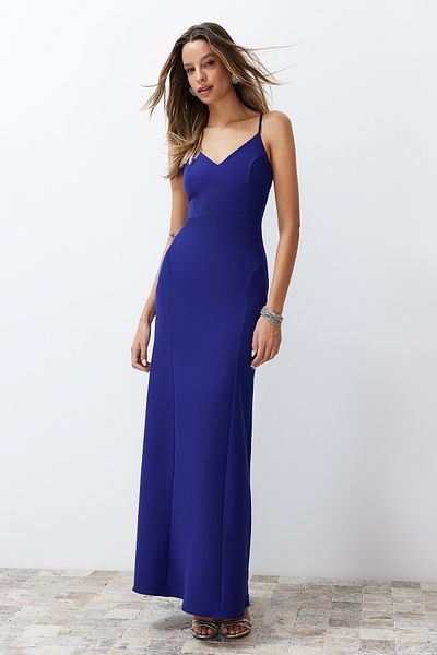 Trendyol Collection Stylové tkané dlouhé večerní šaty - Saks Body Fit TPRSS24AE00061