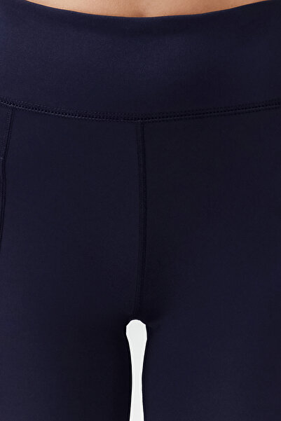 Trendyol Collection Námořnická modrá potápěčská/ponorná tkanina Relaxed Fit Pletené sportovní tepláky se španělskou nohou THMSS24EA00000