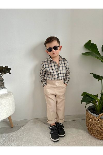 favorimkids طقم قميص ذو مربعات وبنطلون بلون كريمي من الأسفل والأعلى