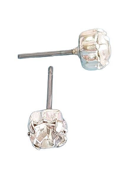 impressive Crystal Solitaire Design Modern Simple Elegant Evening Dress Earrings(Silver)
