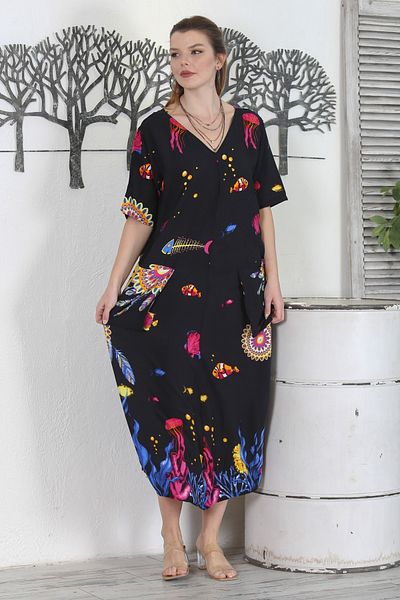 Chiccy Rochie neagră cu mânecă scurtă, cu decolteu în V, cu buzunare dublu, imprimată, țesută casual