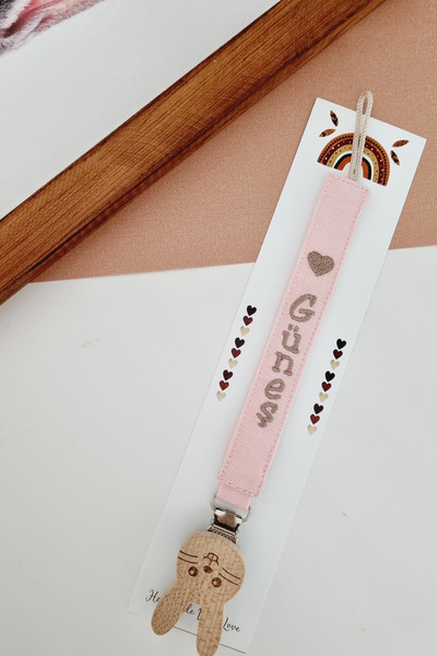 BABYHANDLOVE Ahşap Klipsli  Pembe Emzik Askısı