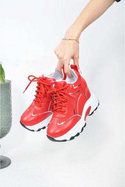 Essen Comfortable Sneakers with Hidden Heels