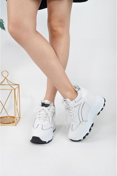 Essen Comfortable Sneakers with Hidden Heels