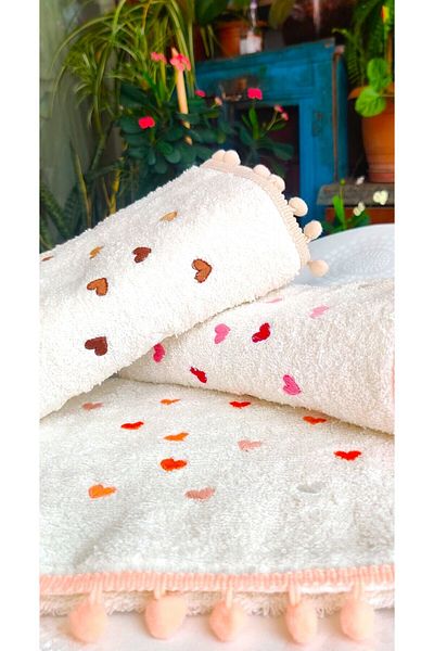 A.Z.H. Mother's Dowry 50x90 CmCurly Textured New Trendy Heart and Flower Embroidered Hand and Face Towel (SET OF 3)
