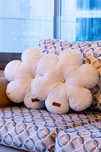 Rayda Home Decorative 2-Piece Linen Fabric Cream Color Inner Filled Gold Button Detailed Daisy Throw Pillow 42*42 Cm