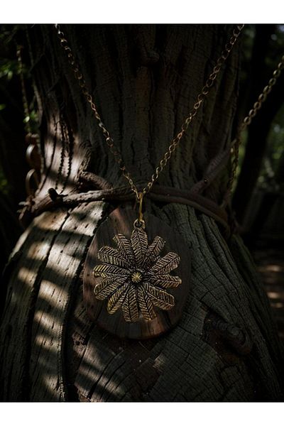 whocares Antique Colorful Flower Symbol Women's Necklace with Chain