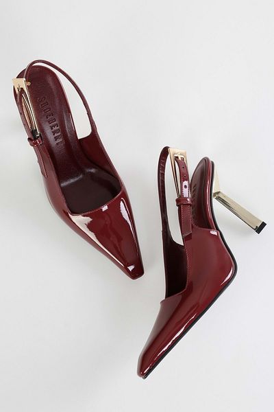 Shoeberry Жіночі Laurend Burgundy лакована шкіра Kut Toe Шпилька з ременем на носку