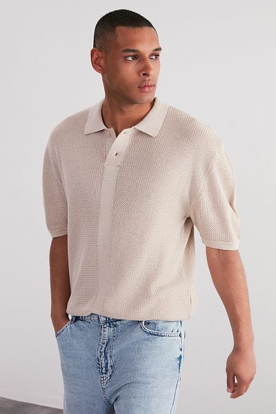Trendyol Collection Limitovaná edice Polo trička s krátkým rukávem v barvě kamene - TMNSS23PO00025