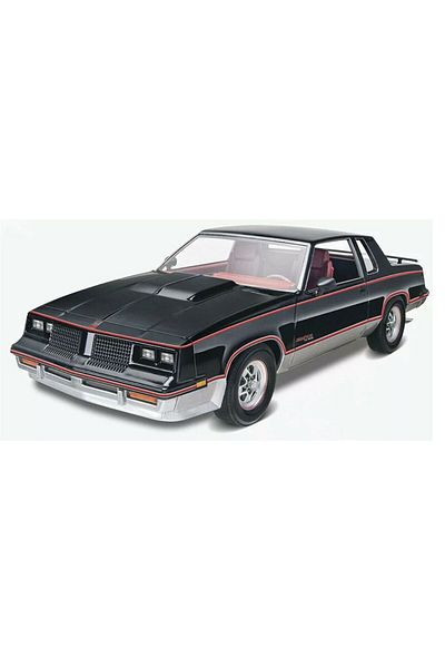 REVELL Model 1983 Hurst Oldsmobile