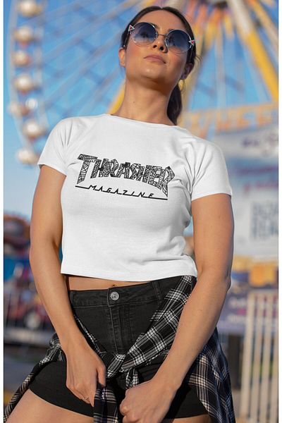 Fuddy Moda Trasher Magazine Printed Crop Top, Spider Pattern Printed Crop Μπλούζα