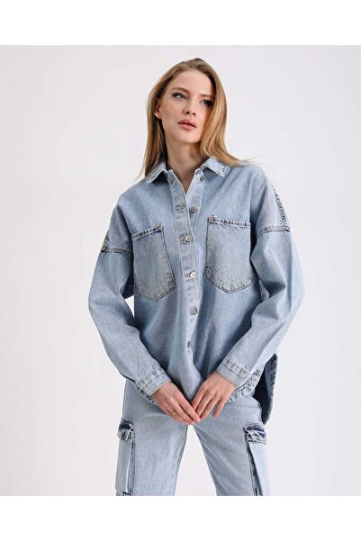 Lady Pixie Оверсайз джинсова куртка з етнічним візерунком та вишивкою з діамантами на спині