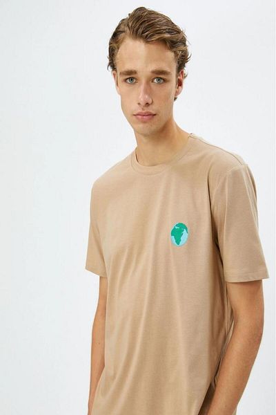 Koton Men's Casual World Embroidery Embroidery T-shirt Beige