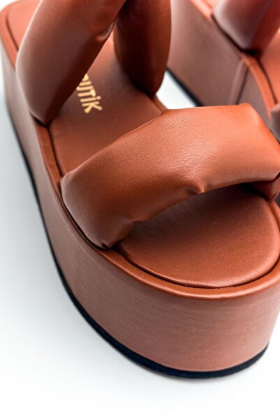 Shoebutik Mindy Tan High Wedge Sole Slippers