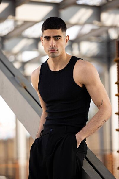 DAYN Men's Halter Neck Slim Fit Athlete