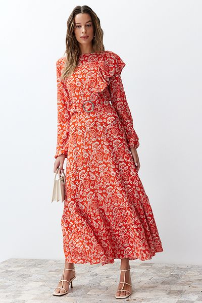Trendyol Modest Rotes, mit Blumen gefüttertes, Rüschen-detailliertes, gewebtes Kleid mit Gürtel TCTSS24EB00069