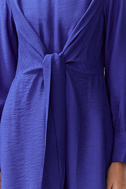 Trendyol Modest Rochie țesută Saks cu detaliu cravată în talie TCTSS23EB00221