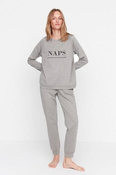 Trendyol Collection Anthrazitfarbenes Slogan-T-Shirt-Jogger-Strick-Pyjama-Set THMAW21PT0497