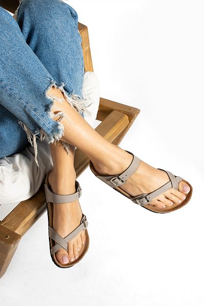 Uniqueqoop Lisbon Orthopedic Women's Slippers - Genuine Leather and Cork Sole