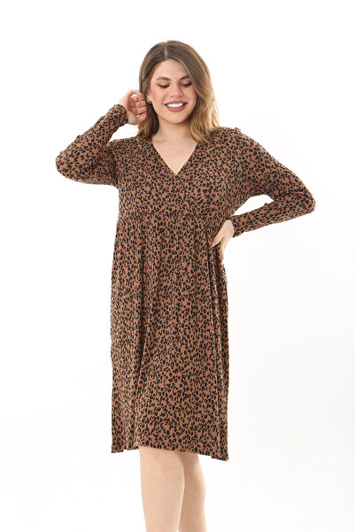 Şans Γυναικείο μακρυμάνικο φόρεμα με γιακά τυλιγμένο καφέ 65N37625