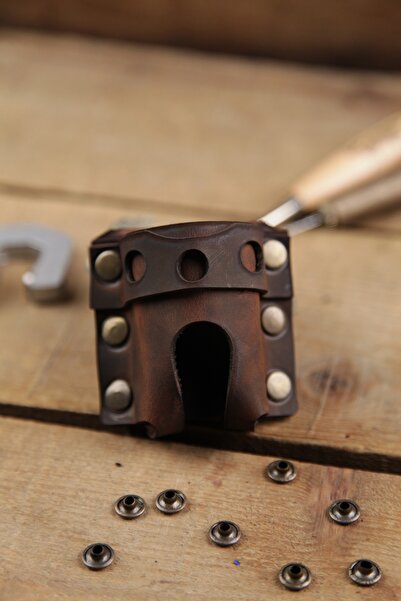 New Coast Leather 1900's Hakiki Deri El Yapımı Kemere Takılır Zippo Kılıfı