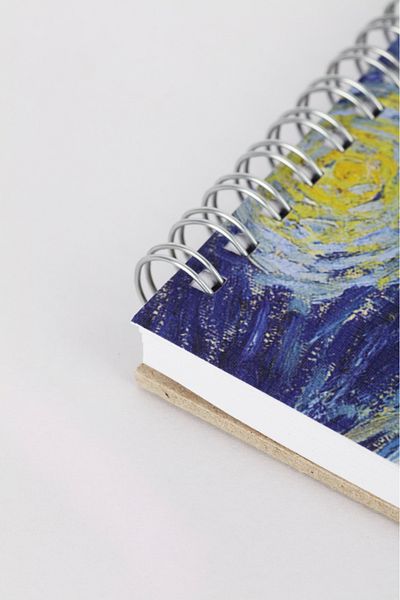 retronote The Starry Night، فان جوخ 1889، دفتر رسم A5 I، غير مبطن، 100 ورقة، 100 جرام، لون أبيض